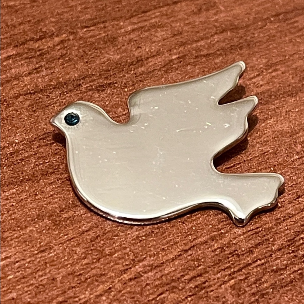 Vintage Silver Toned Dove Pendant
